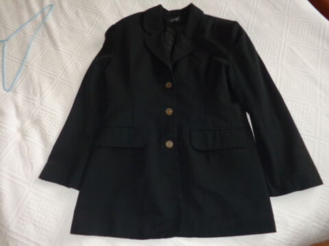 veste femme noire doublée taille 42
5 Villette-de-Vienne (38)
