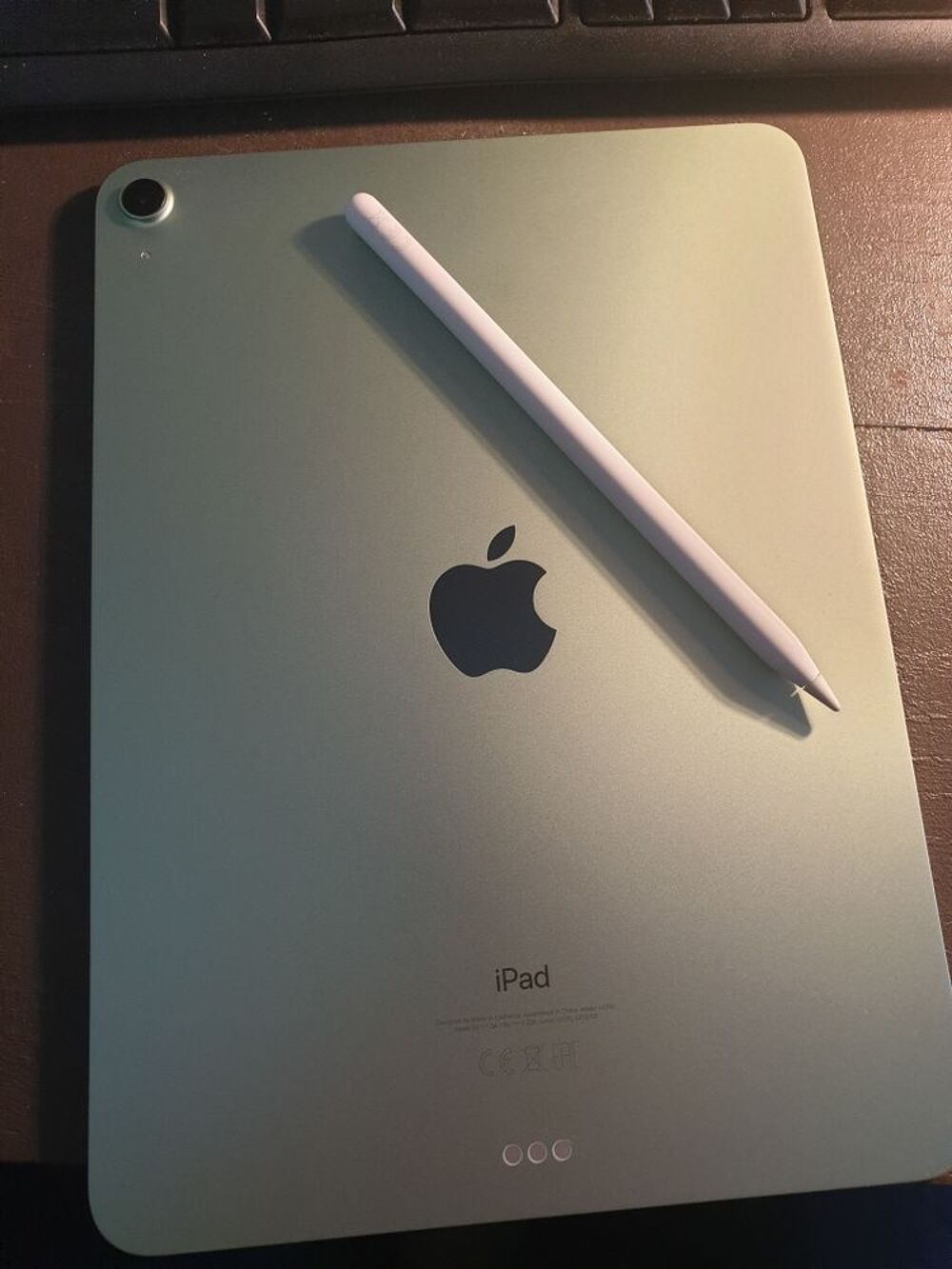 APPLE IPAD AIR 4 PENCIL 2 Téléphones et tablettes