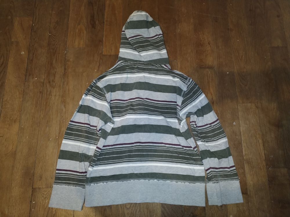 Gilet / sweat &agrave; capuche (Taille 134/140) Vtements enfants