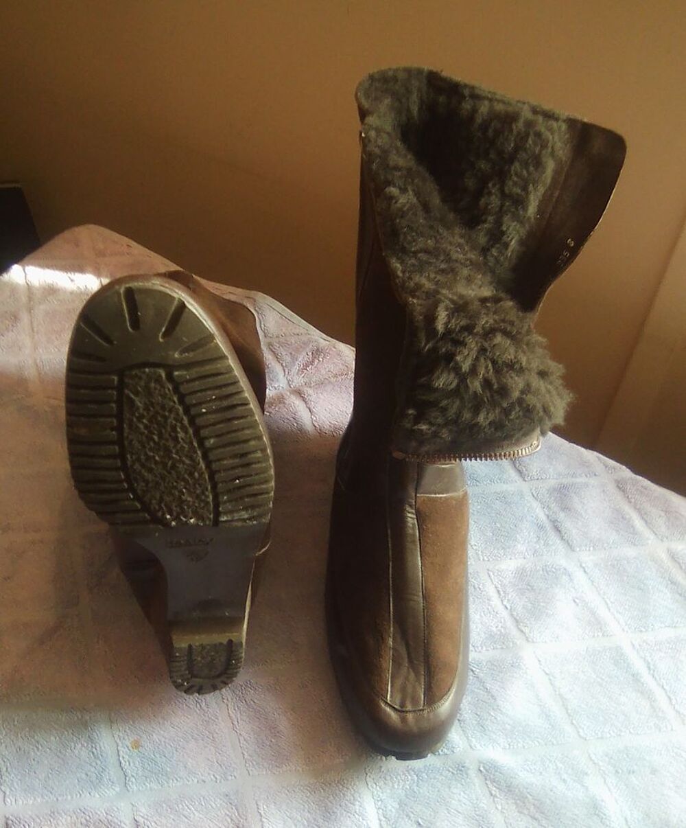 BOTTES FOURREES HASLEY - AFFAIRE A SAISIR Chaussures