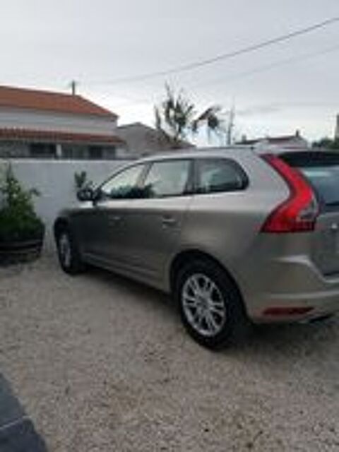 XC60 Business D5 AWD 215 ch Momentum Business Geartronic A 2014 occasion 17310 Saint-Pierre-d'Ol&eacute;ron