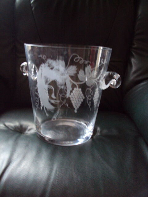 SEAU CHAMPAGNE JHONNY HALLIDAY 0 Ville-sous-la-Fert� (10)