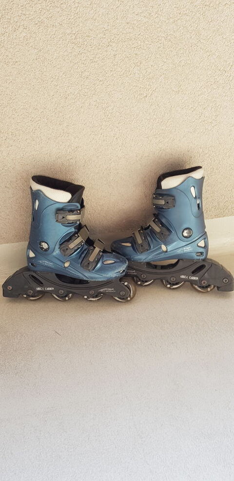 Roller BLEU TAILLE 34 GO SPORT 
Bon etat  6 Wissous (91)