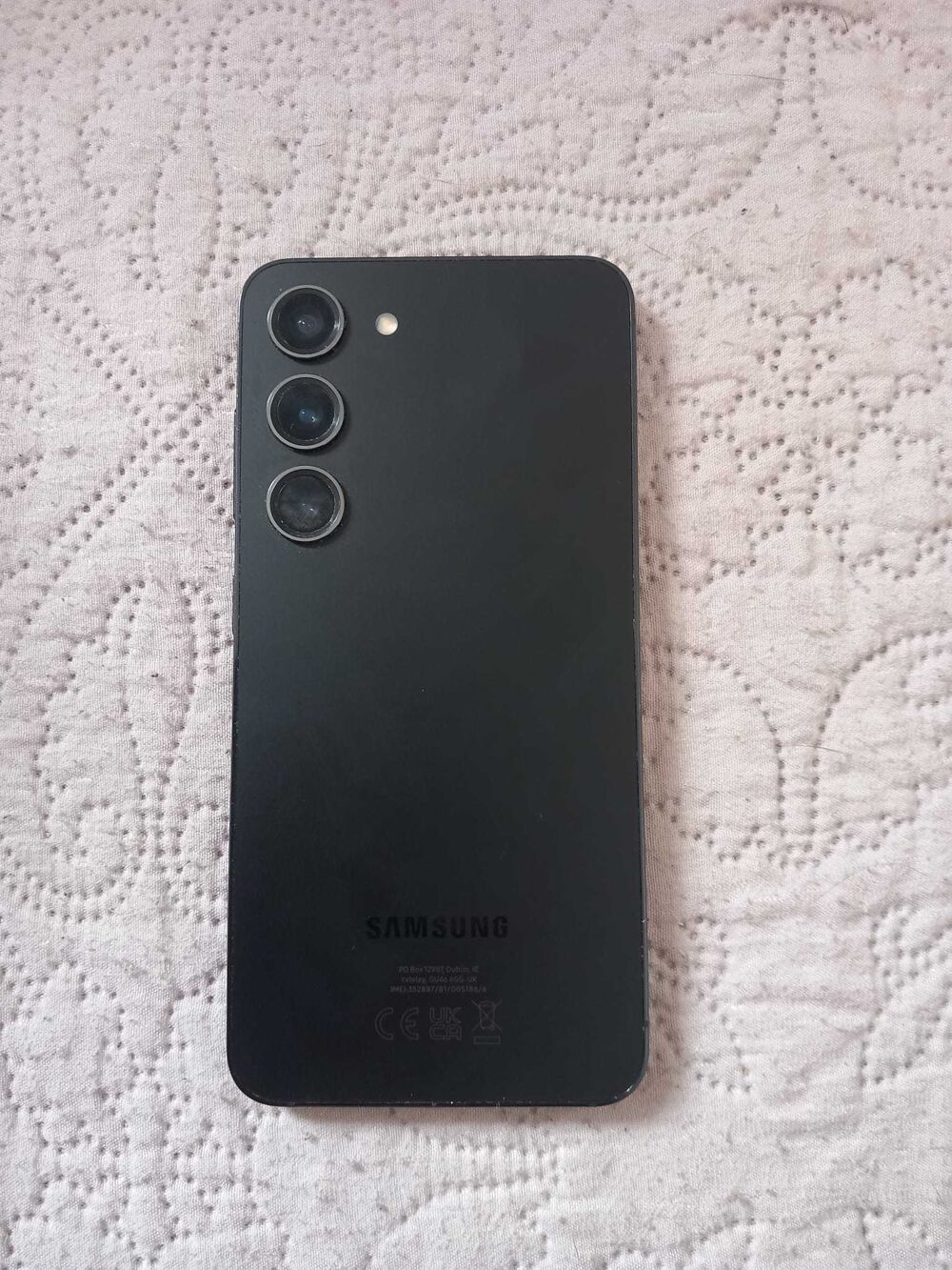 Galaxy S23
Nom du mod&egrave;le
SM-S911B/DS
&agrave;‰tat neuf utilis&eacute; tr&egrave;s peu 
Prot&egrave;ge &eacute;cran Fissur&eacute; mais l'&eacute;cran d'origine intacte .
Date de l'achat 11mai 2024 Téléphones et tablettes