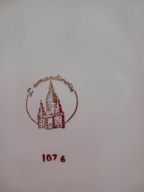 Plat � tarte  l'amandinoise  poin�onn� et num�rot� 20 Marchiennes (59)