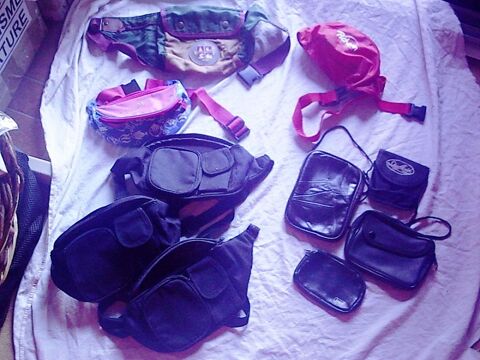 Sacs banane et pochettes/besaces attache-ceinture 1 Bouxwiller (67)