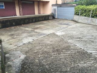  Parking / Garage � louer 280 m� Livry-gargan