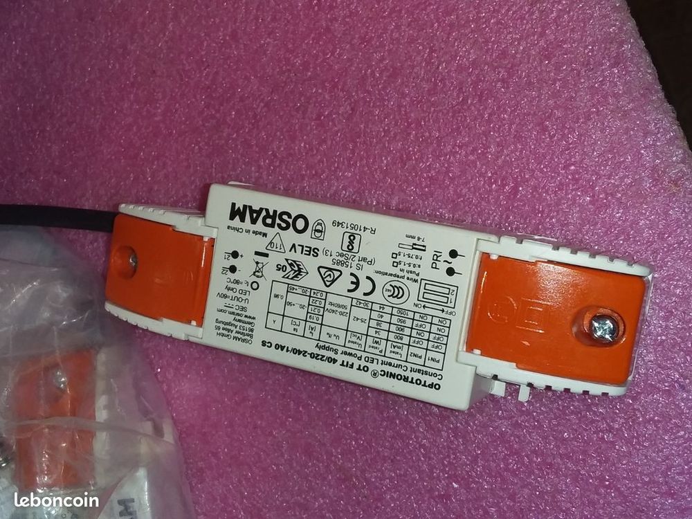 Spot encastrable led fagerhult aa019413 DIAMETRE 200mm Bricolage