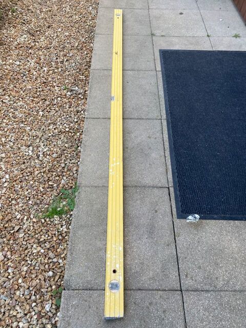 Niveau � bulle Stanley 2 m�tres 60 Mittainvilliers (28)