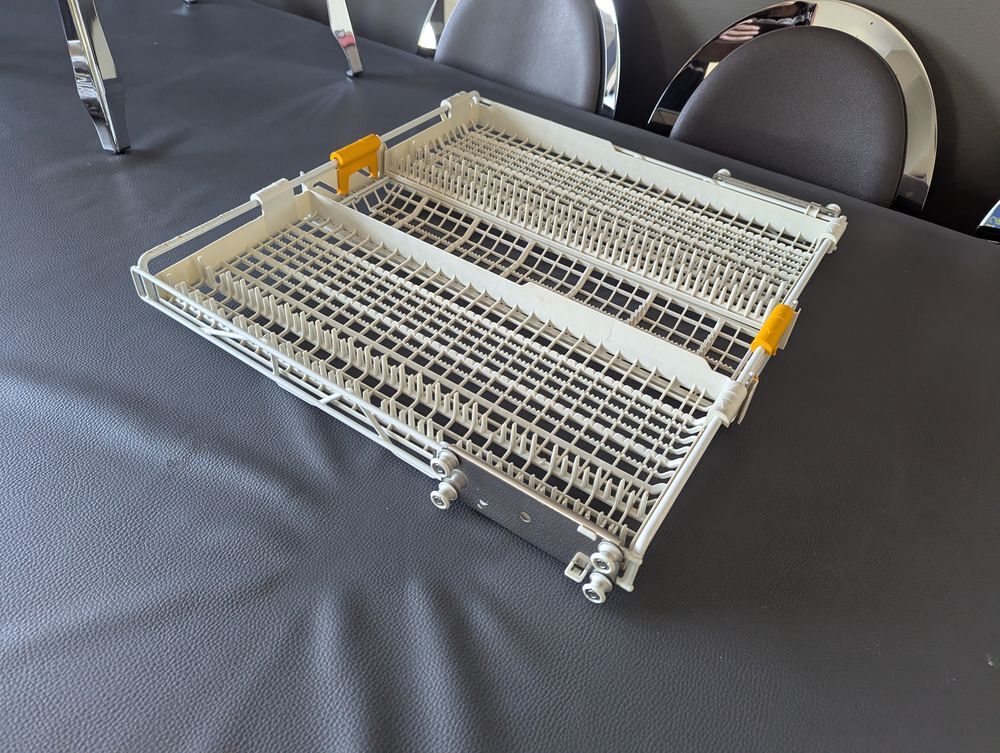 Tiroir &agrave; couverts lave vaisselle Miele G5500 SC Electroménager