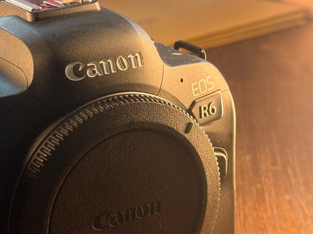Appareil photo hybride Canon EOS R6 - Quasi neuf Photos/Video/TV