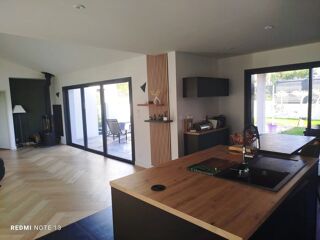  Villa  vendre 6 pices 146 m