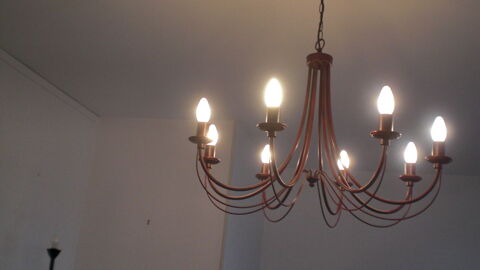 lustre � 8 ampoules 90 Nevers (58)