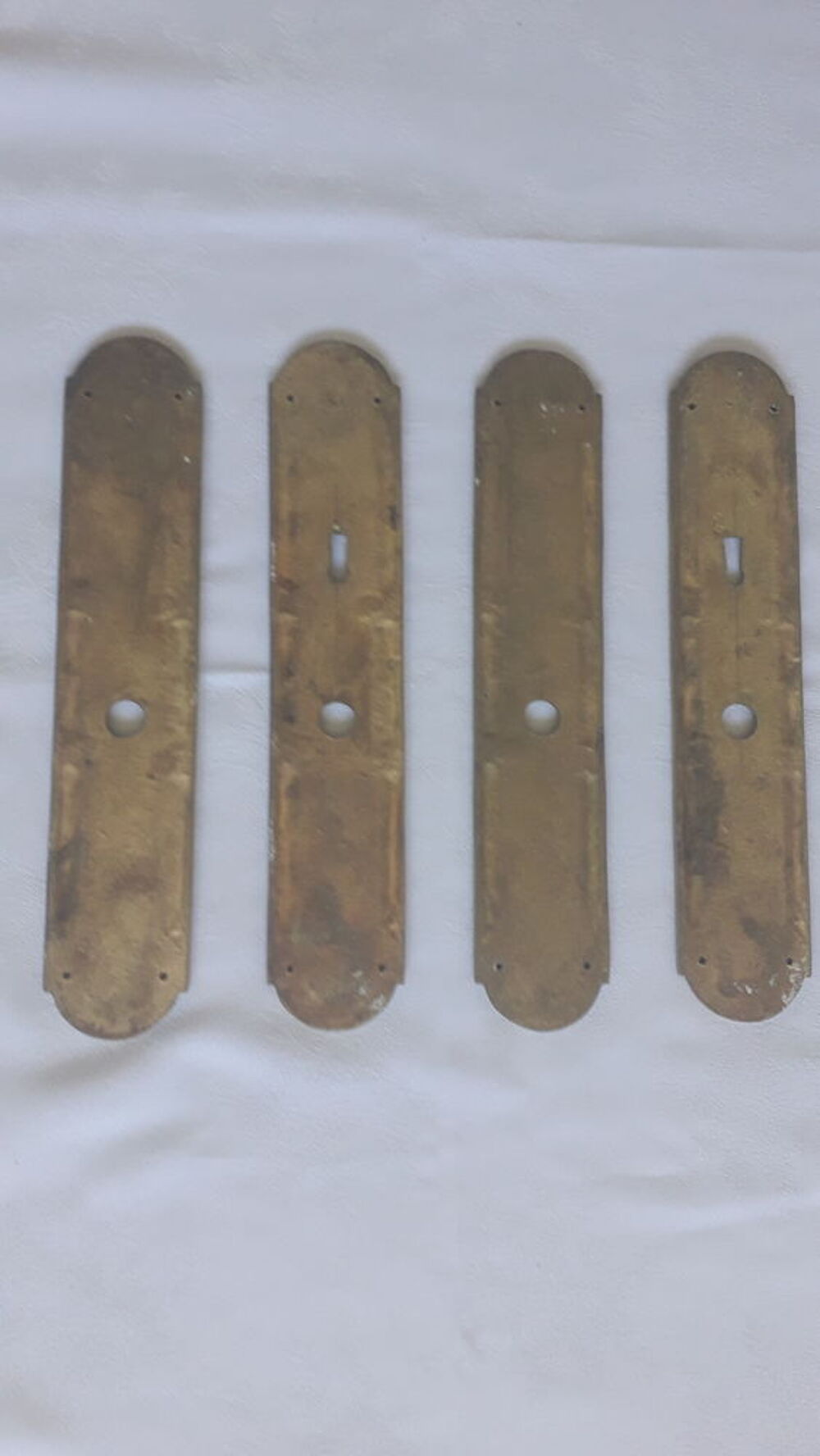 Plaques de propret&eacute; en bronze
Dcoration
