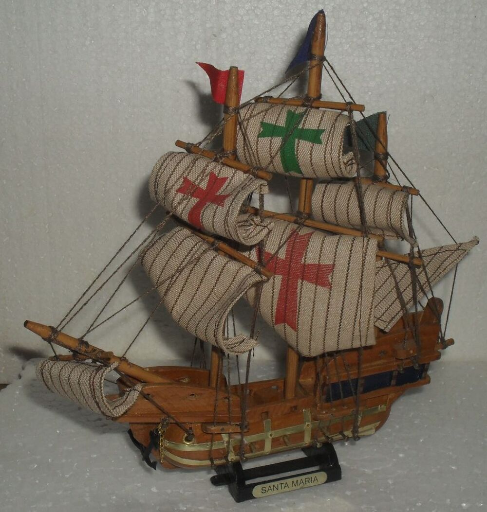 Caravelle Santa Maria en bois de Christophe Colomb. Dcoration