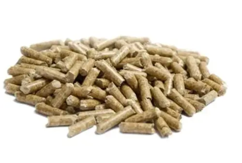 2 sacs de 15 kg 1 entam  de granuls bois COGRA. En vrac. 10 Orange (84)