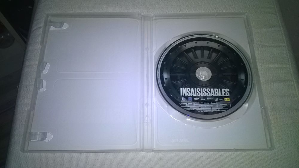 DVD Insaisissables
Louis Leterrier
2013
Excellent etat
E DVD et blu-ray