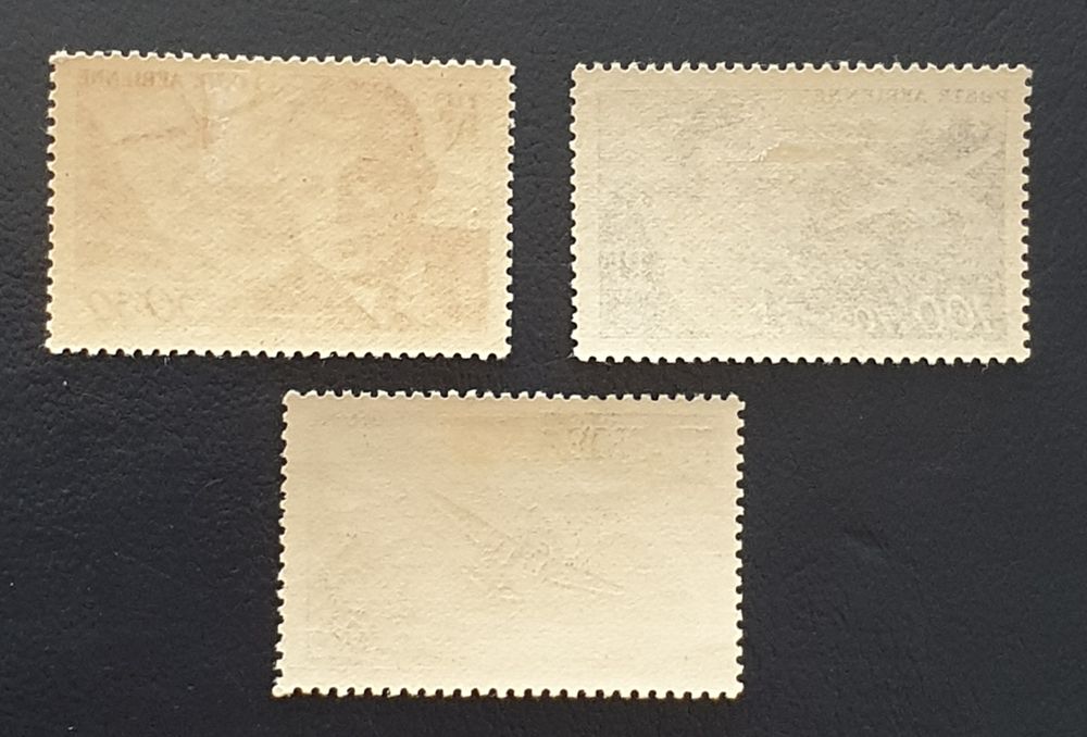 Timbres PA21 ? 22 et 23 avec charni&egrave;re 