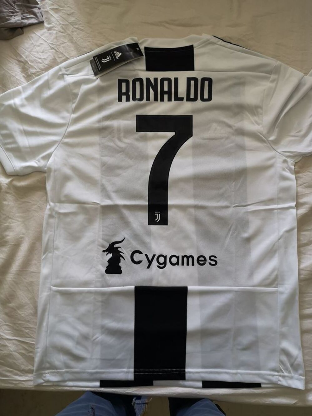 Maillots &eacute;quipes Br&eacute;sil Real Madrid Juventus Turin et OM. Vêtements
