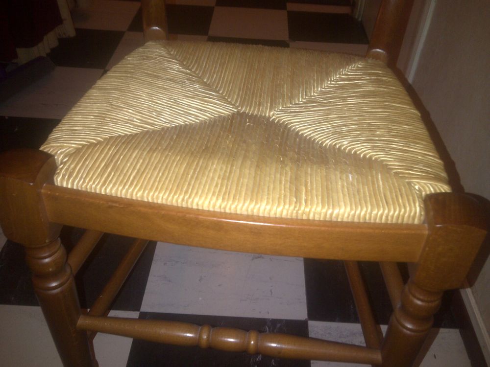 4 chaises en osier Meubles