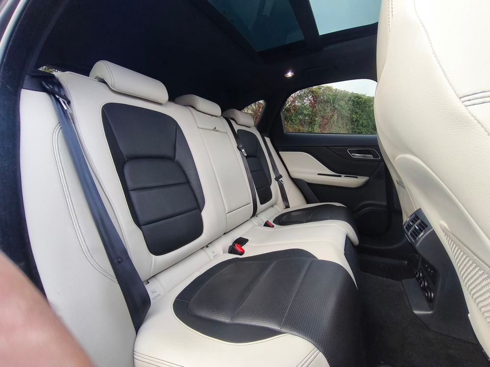 F-PACE F-Pace V6 3.0 D - 300 ch AWD BVA8 S 2018 occasion 92600 Asni&egrave;res-sur-Seine