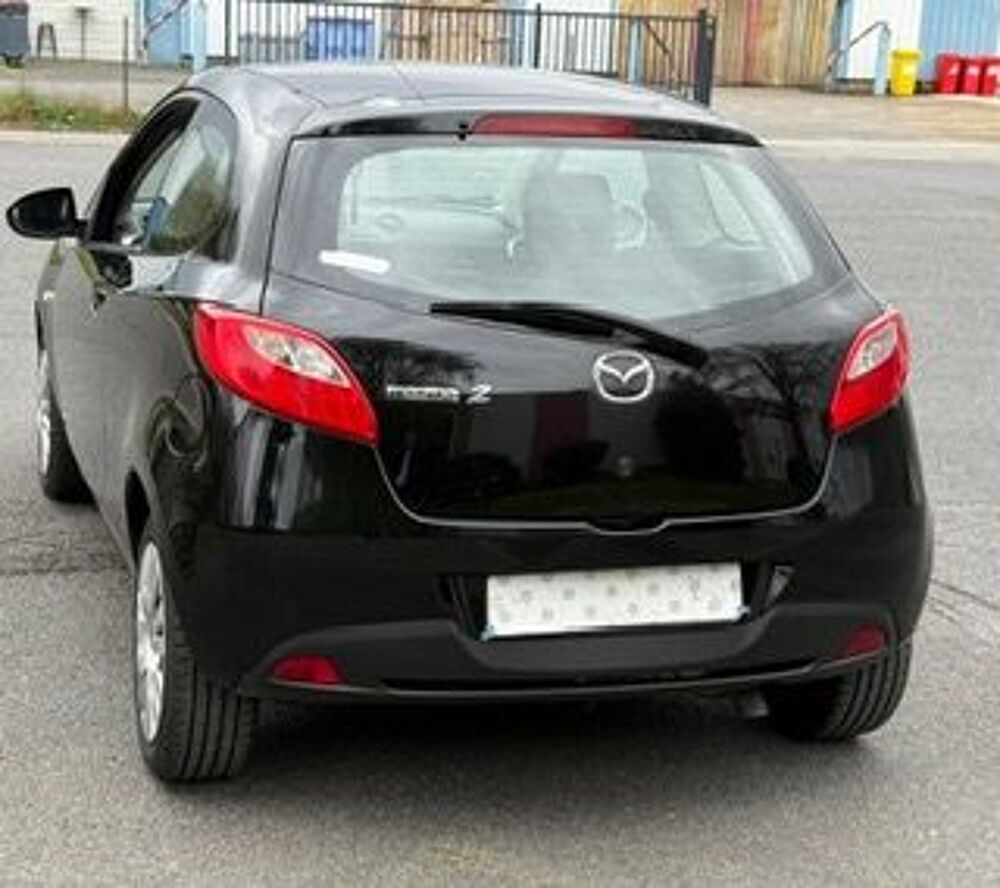 Mazda2 1.4L MZ-CD El&eacute;gance 2011 occasion 77130 La Grande-Paroisse