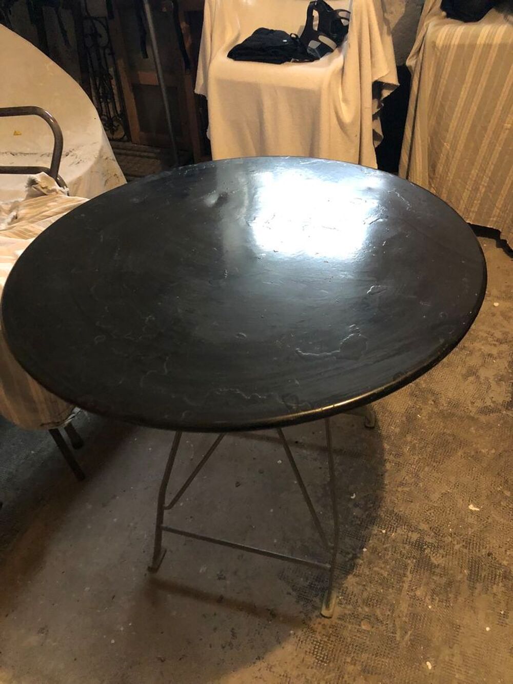 Mobilier de jardin en fer forg&eacute; &agrave; rafra&icirc;chir Meubles