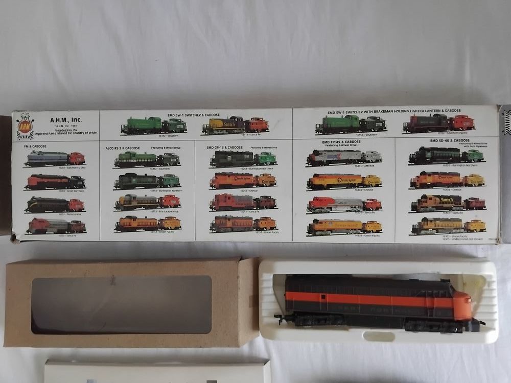 Ho Locomotive with free Caboose Great Northern A.H.M. 16204 Jeux / jouets