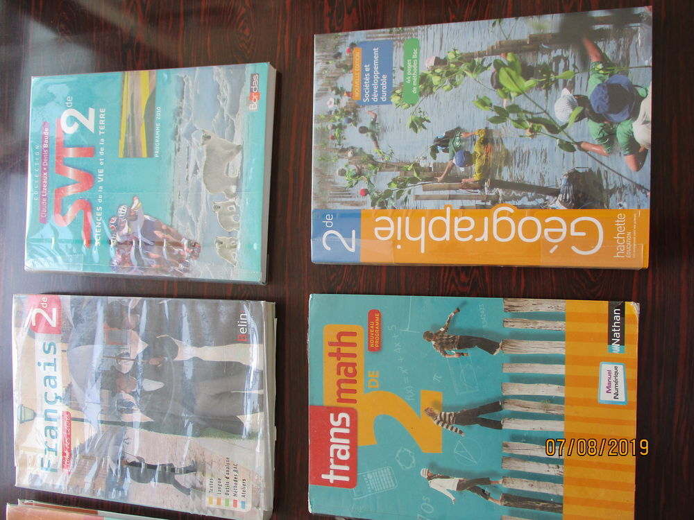 LIVRES SCOLAIRES DE SECONDE Livres et BD