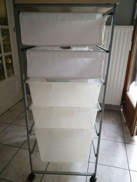 �tag�re blanc  de chez IKEA  30 T�teghem (59)