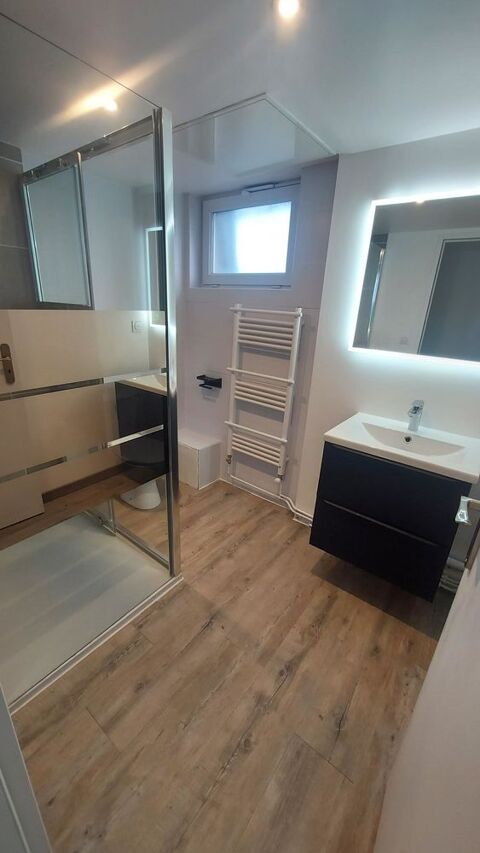  Appartement � louer 2 pi�ces 65 m�