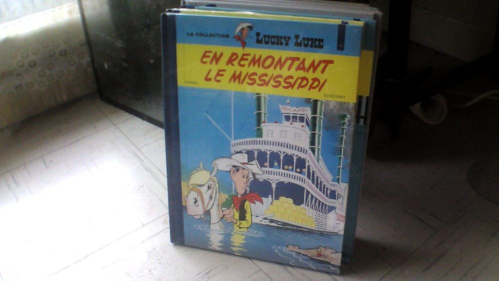 60 BD DE LUCKY LUKE Livres et BD