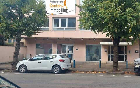MONTBELIARD , LOUE LOCAL COMMERCIAL DE 100M&sup2; ENVIRON AVEC VITRINE ET PARKINGS PUBLICS DEVANT 1088 25200 Montb�liard