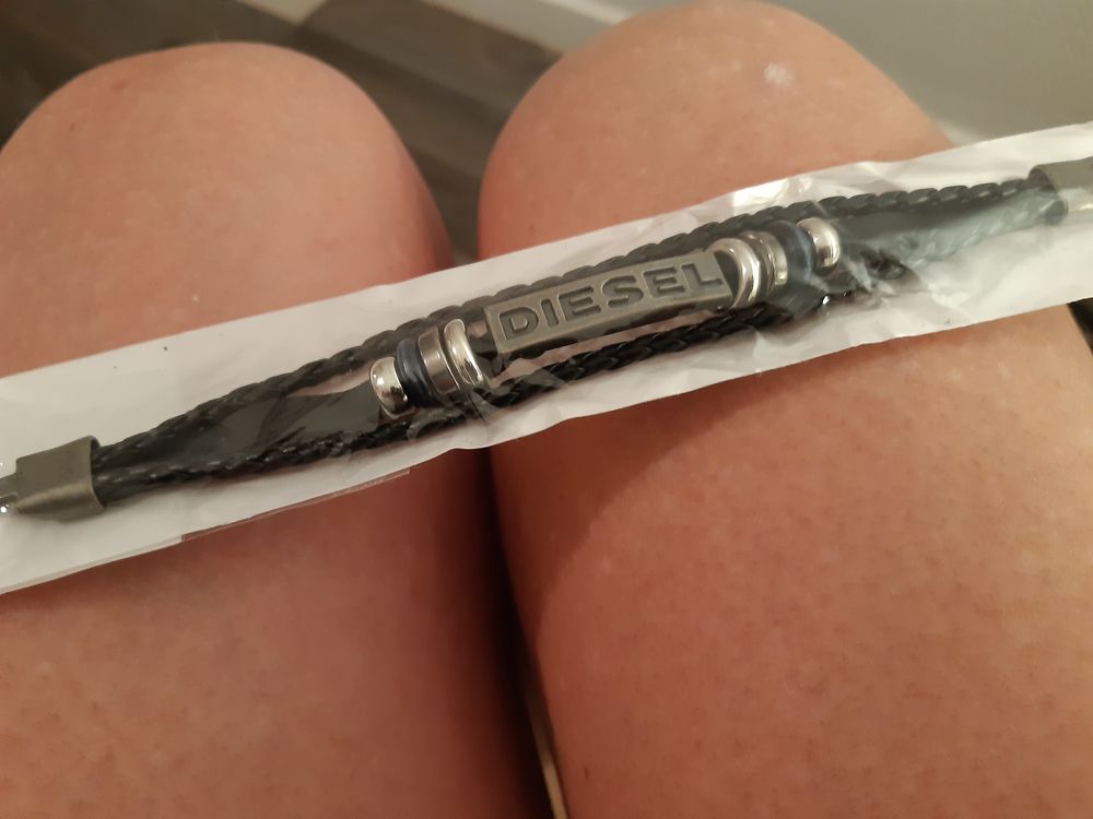 Ve d bracelet diesel neuf encore emballez 10 e Bijoux et montres
