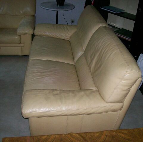 canap� 3 places ,2 fauteuils.
300 Lun�ville (54)