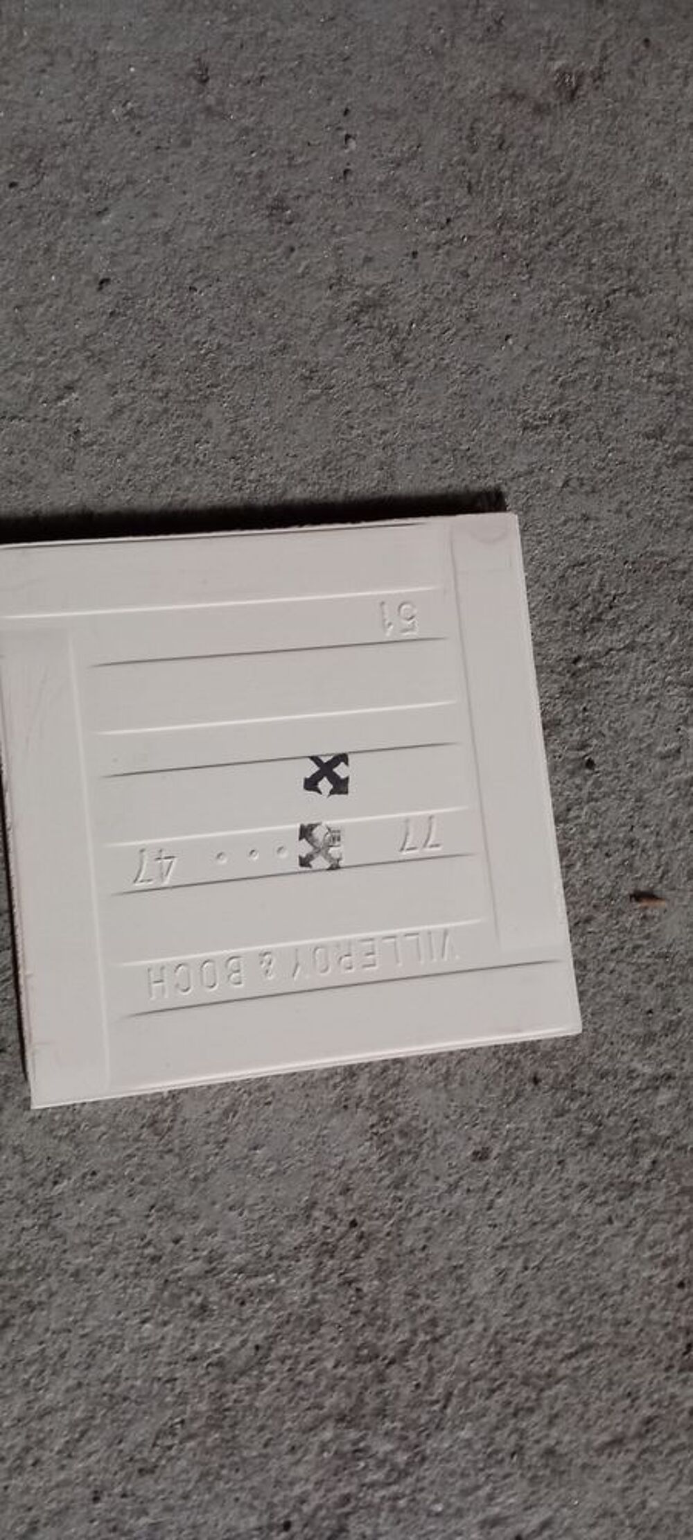 Carrelage saumon 10,8x10,8x0,3 ann&eacute;es 70 c&eacute;ramique Villeroy Bricolage