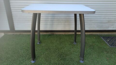 Table desserte pieds gigogne 60 Nantes (44)
