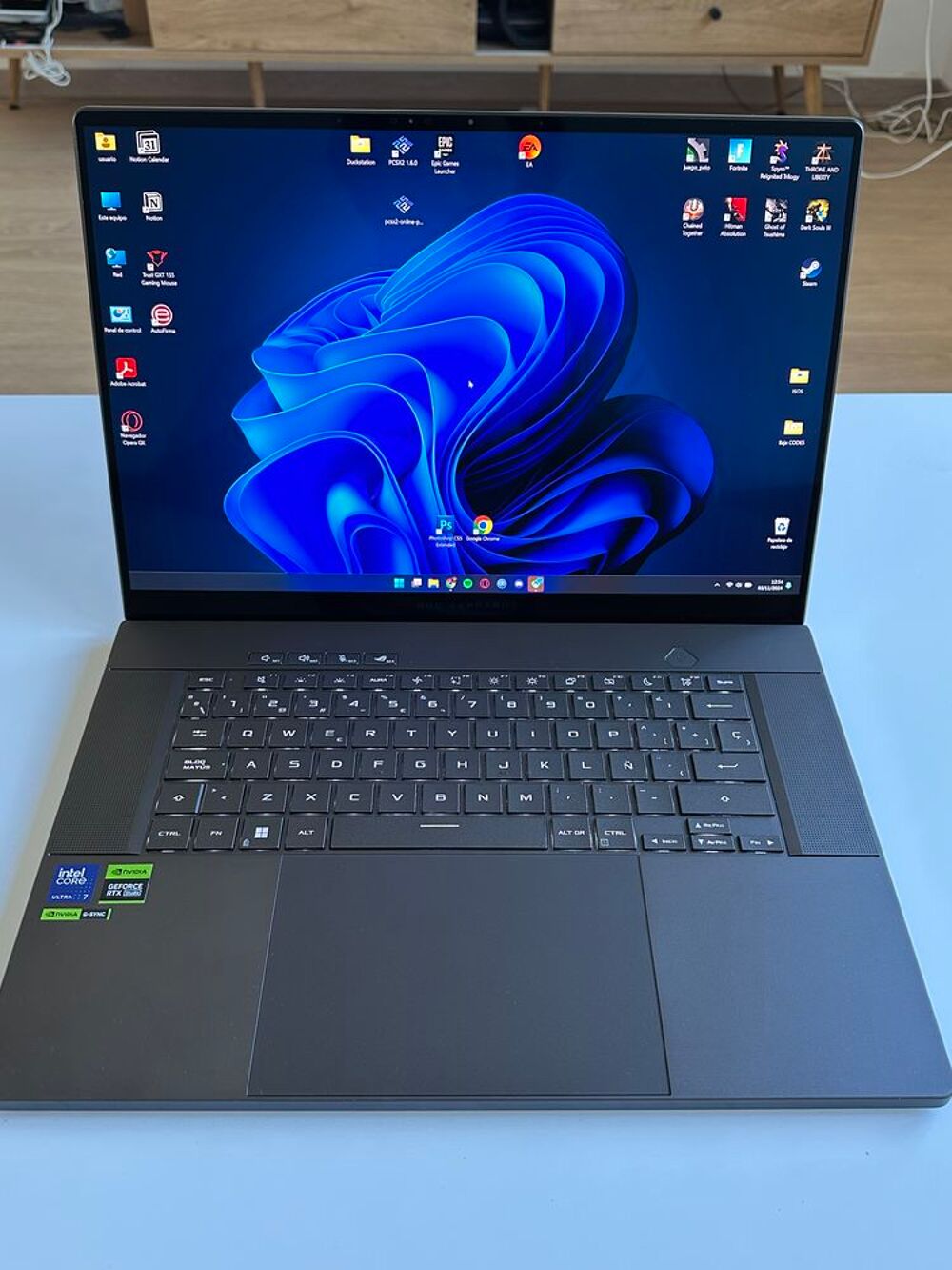 Ordinateur portable gaming ASUS ROG Zephyrus G16 2024 (4070) Matériel informatique