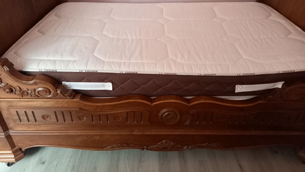 Lit + matelas Meubles