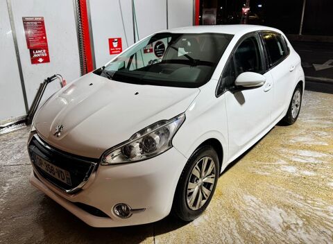 Peugeot 208 Business 1.4 HDI 70 CH / garantie 3 mois