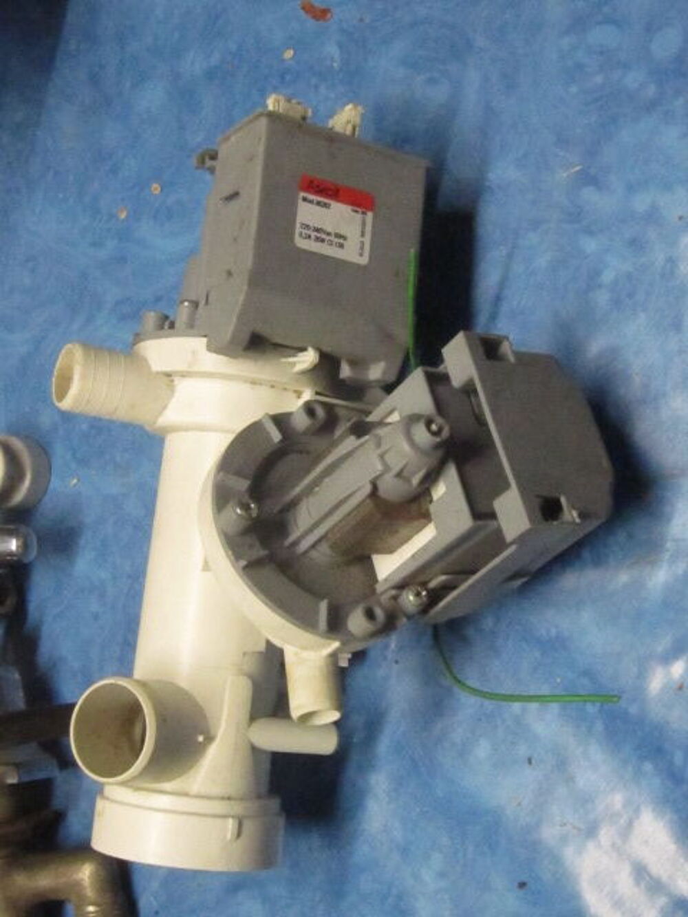 Pompe de vidange machine &agrave; lav&eacute;e Electroménager