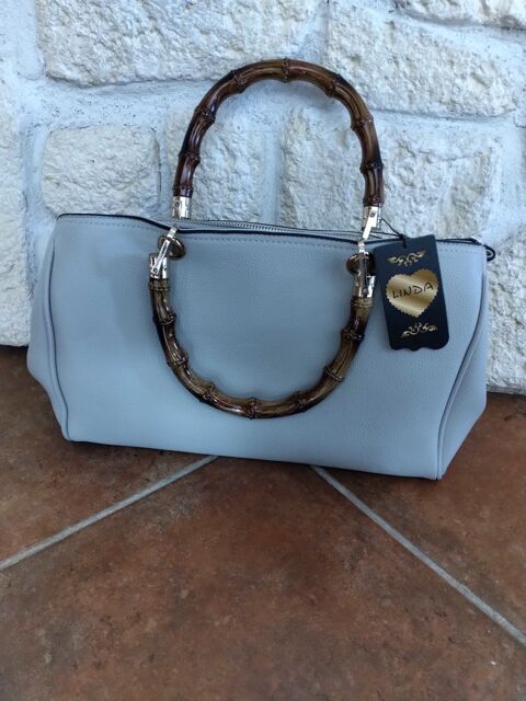 sac �  main 10 euros ( prix r�el 39 euros) 10 Montereau-Fault-Yonne (77)