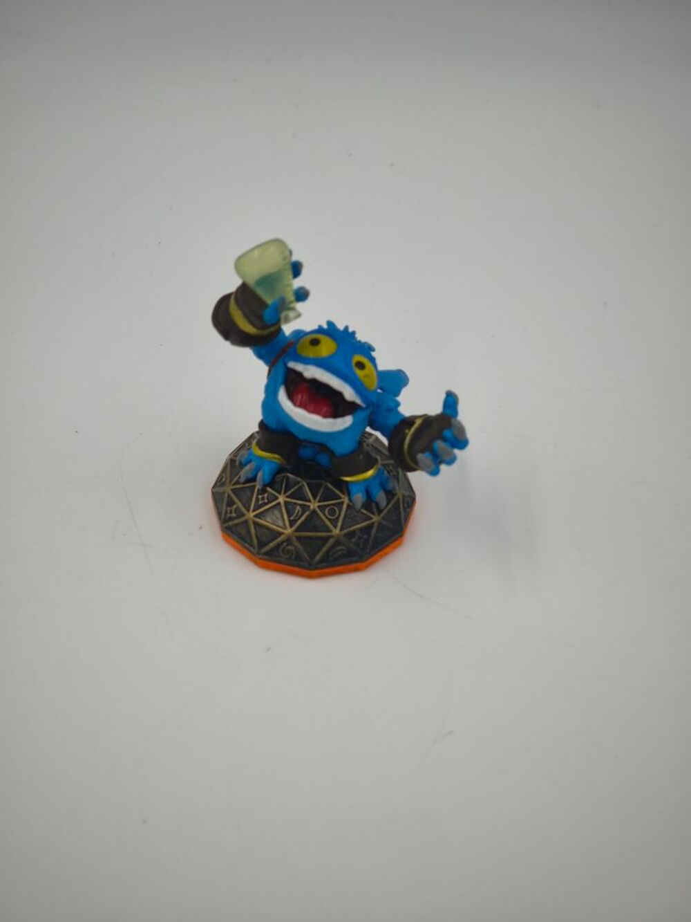 Figurine Skylanders Giants Pop Fiz (Model 84520888) Consoles et jeux vidéos