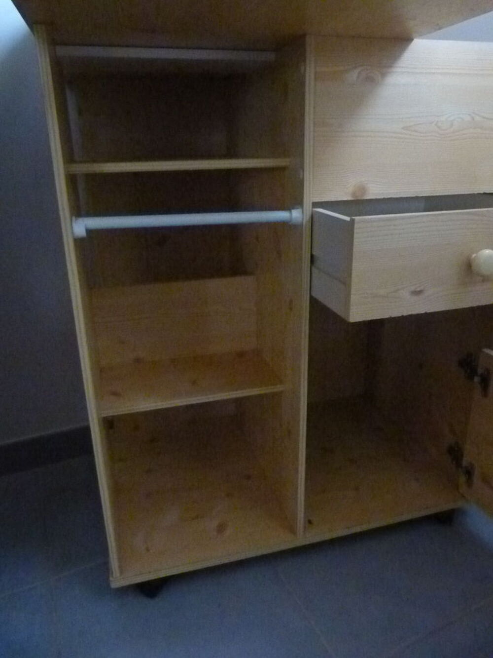 Table &agrave; langer Puériculture