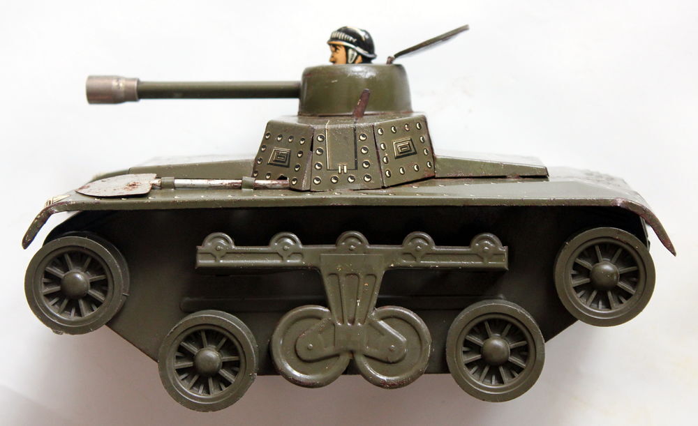 Tank jouet t&ocirc;le &agrave; clef JOUSTRA Tchad n&deg;10 vers 1960 Jeux / jouets