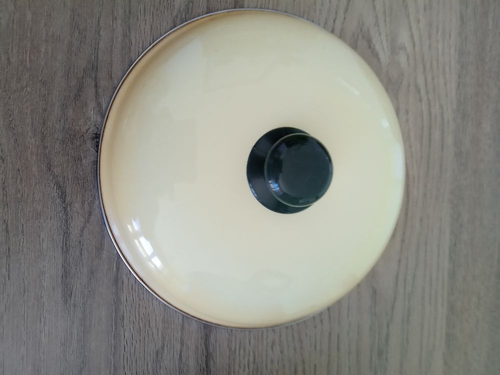 Faitout Emaill&eacute; Neuf pour Cuisinier Electroménager
