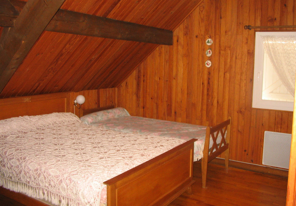   Chalet indépendant à Super Besse 63610  pour 4/5 personnes Auvergne, Super Besse (63610)