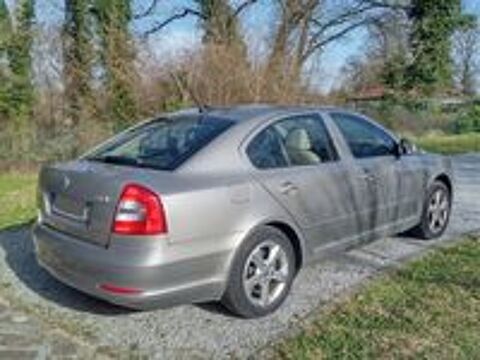 Octavia 2.0 TDI 140 CR FAP Elegance DSG 2011 occasion 38230 Tignieu-Jameyzieu