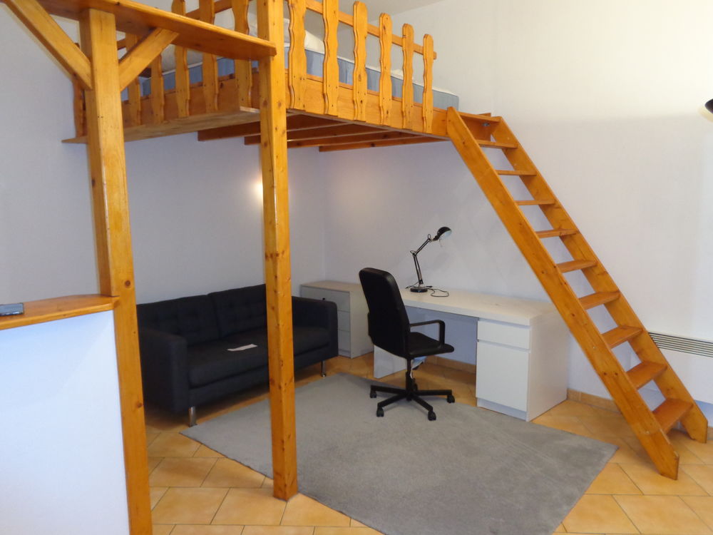 Location Appartement Studio Reims hyper centre- Bus et tram- sympa étudiant Reims