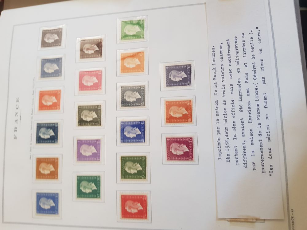 Collection de 10 albums de timbres Photos/Video/TV
